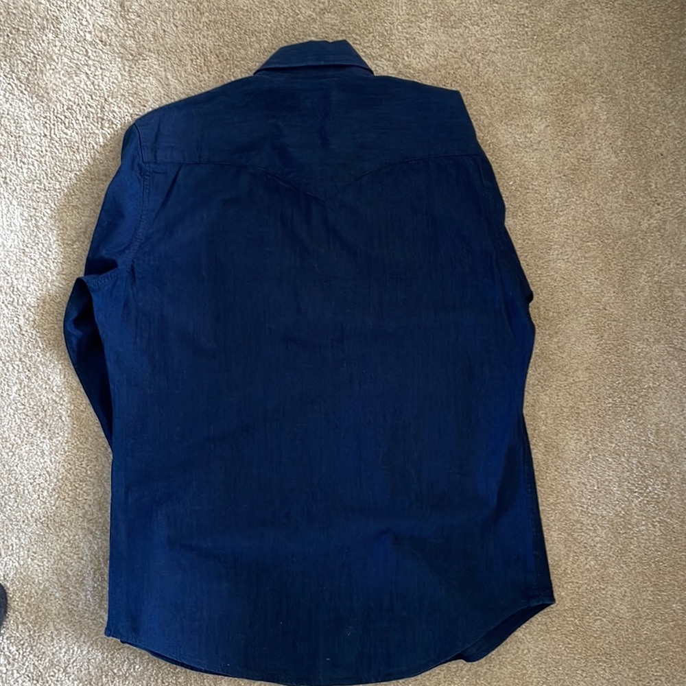 Levi’s Classic Western Button Down - image 2